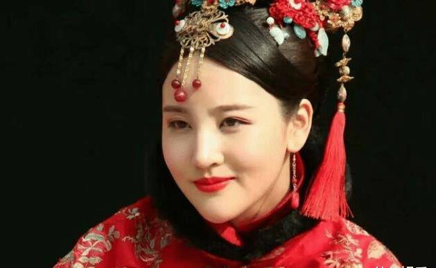 饰演过不同的角色,和刘亦菲长相特别相似_明星_成功_刘筱筱