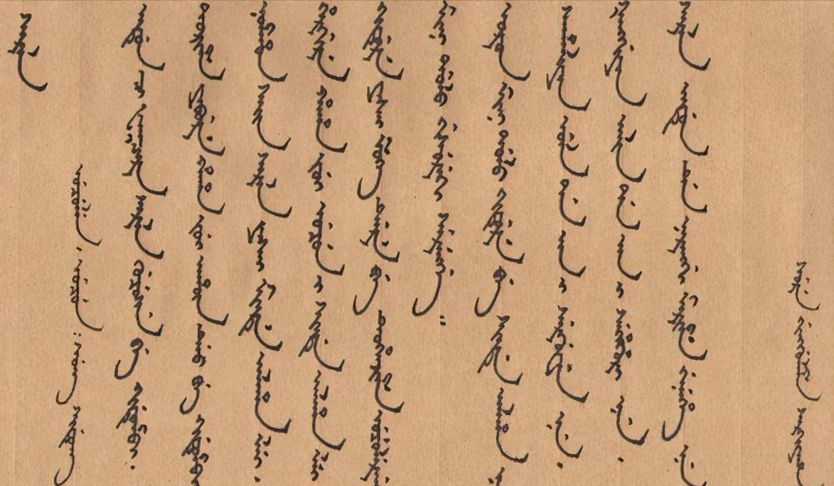 皇帝是满族,臣民却主要是汉族,清朝的官方语言是满语还是汉语?