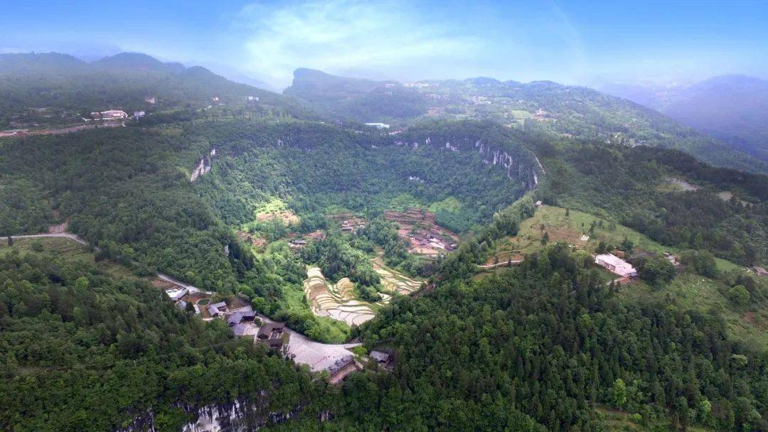 中国最美四季 | 山水之城,美丽之地:第十八期摄影作品展播带您漫步