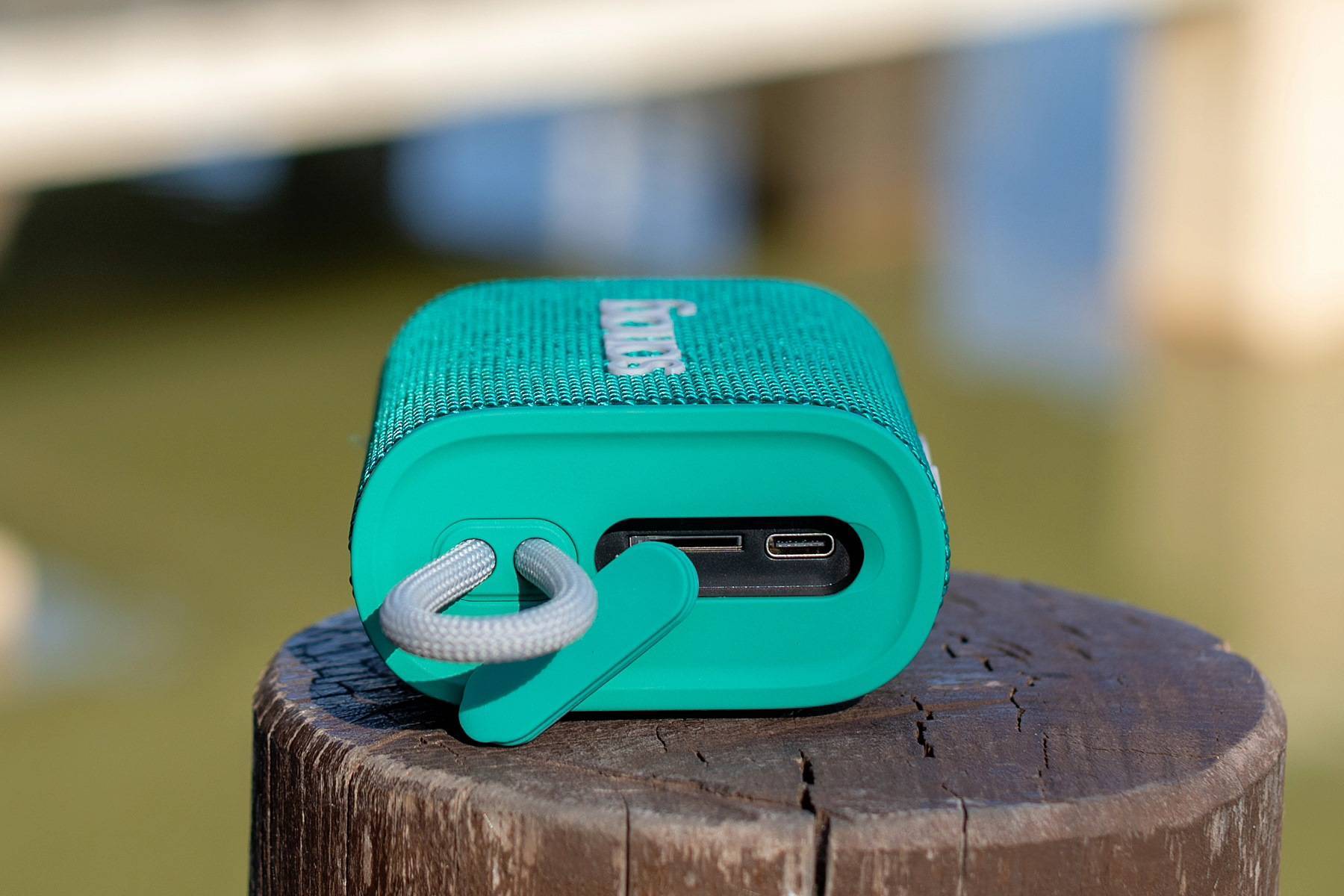 户外音箱怎么选?颜值、便携、音质、防水、续航哪个更重要?