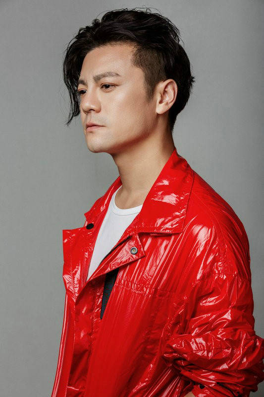 《沸腾人生》燃情开播 唐以诺演绎80年代弄潮儿_葛太平_时代_角色