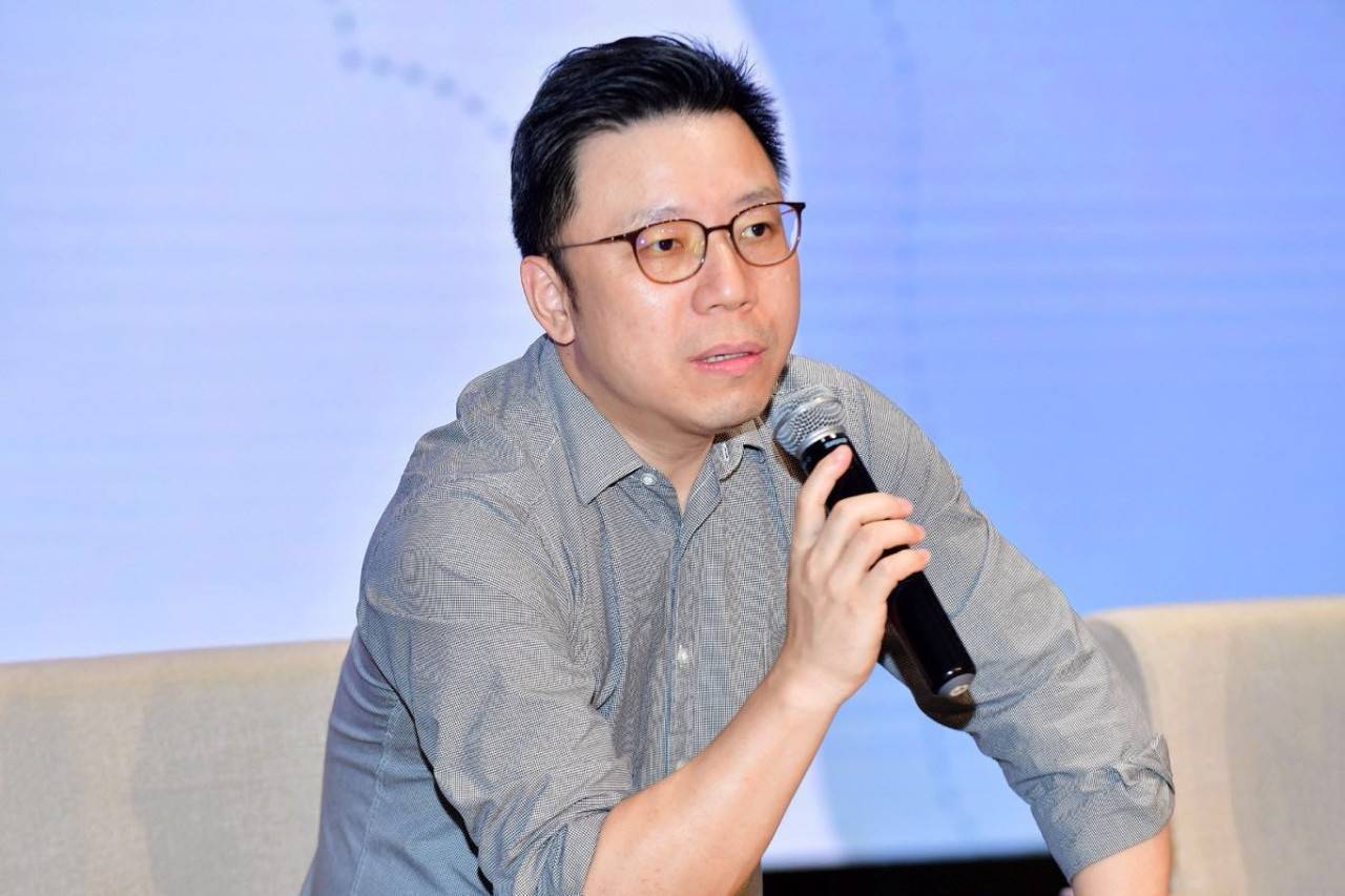 陆铭:城市公共教育资源并未紧缺,民办教育也可满足城市流动人口子女