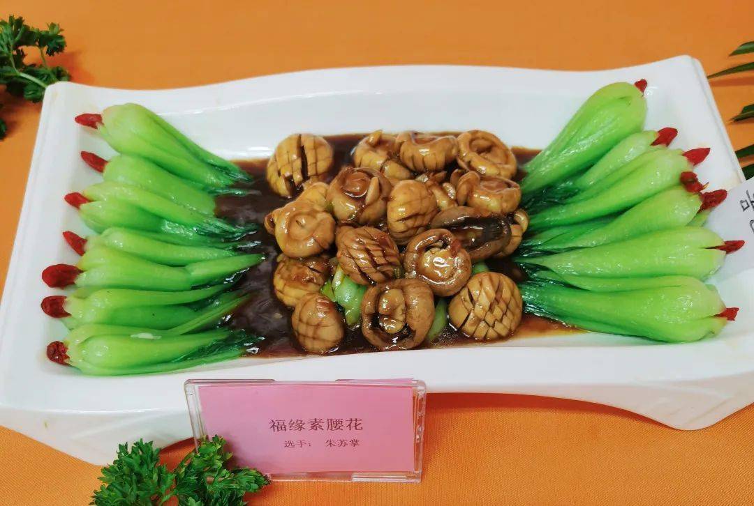 还要注意营养搭配,食物蛋白质,粗纤维,碳水化合物这些成分都要有摄入