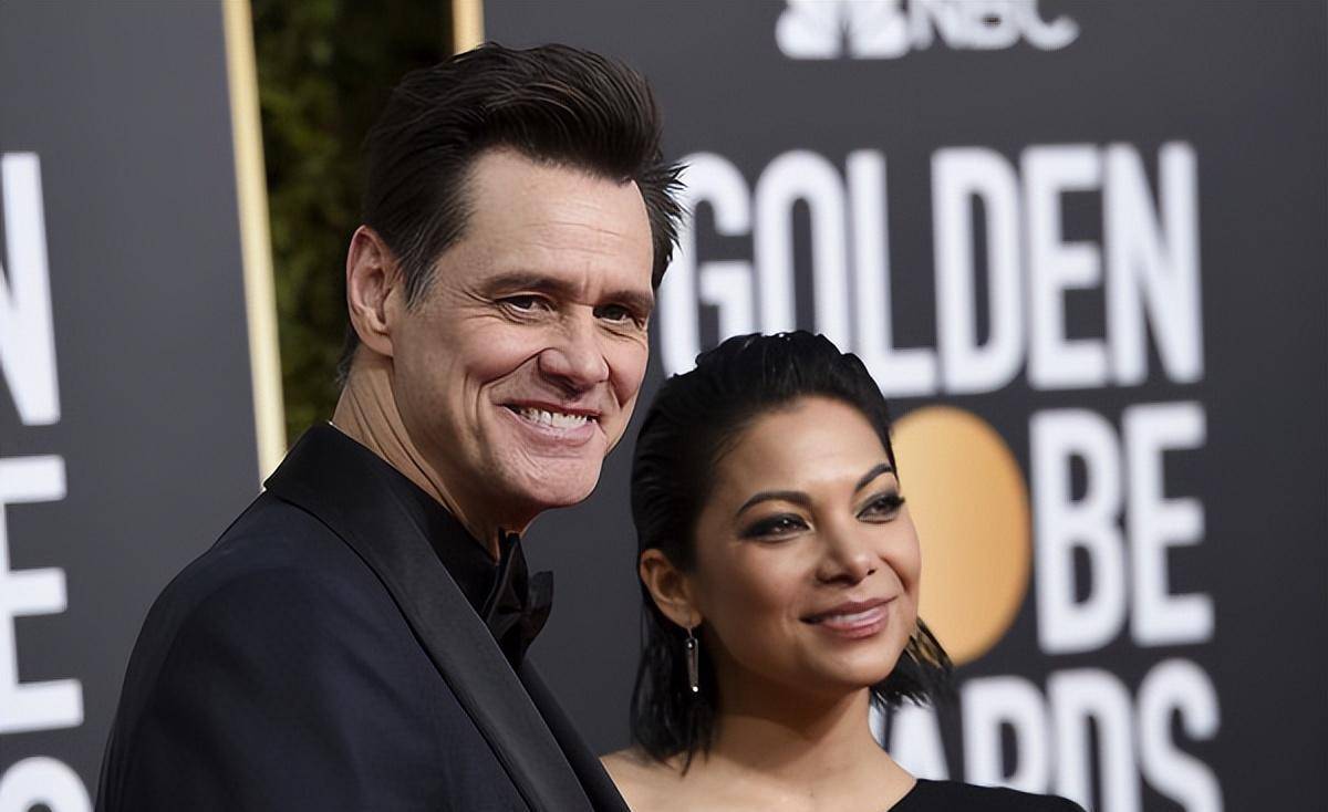 金凯瑞前女友爆出喜剧圈潜规则金杰冈萨加承认不舒服:但让我更坚强_绿