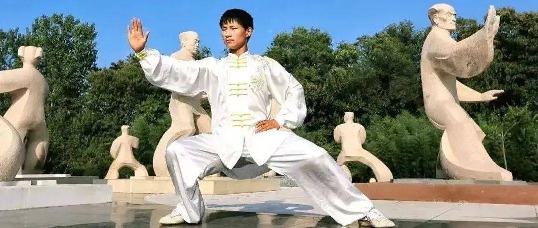 打太极拳能抻到“七条筋”,说明身体都打开了_手臂_腹股沟_开发