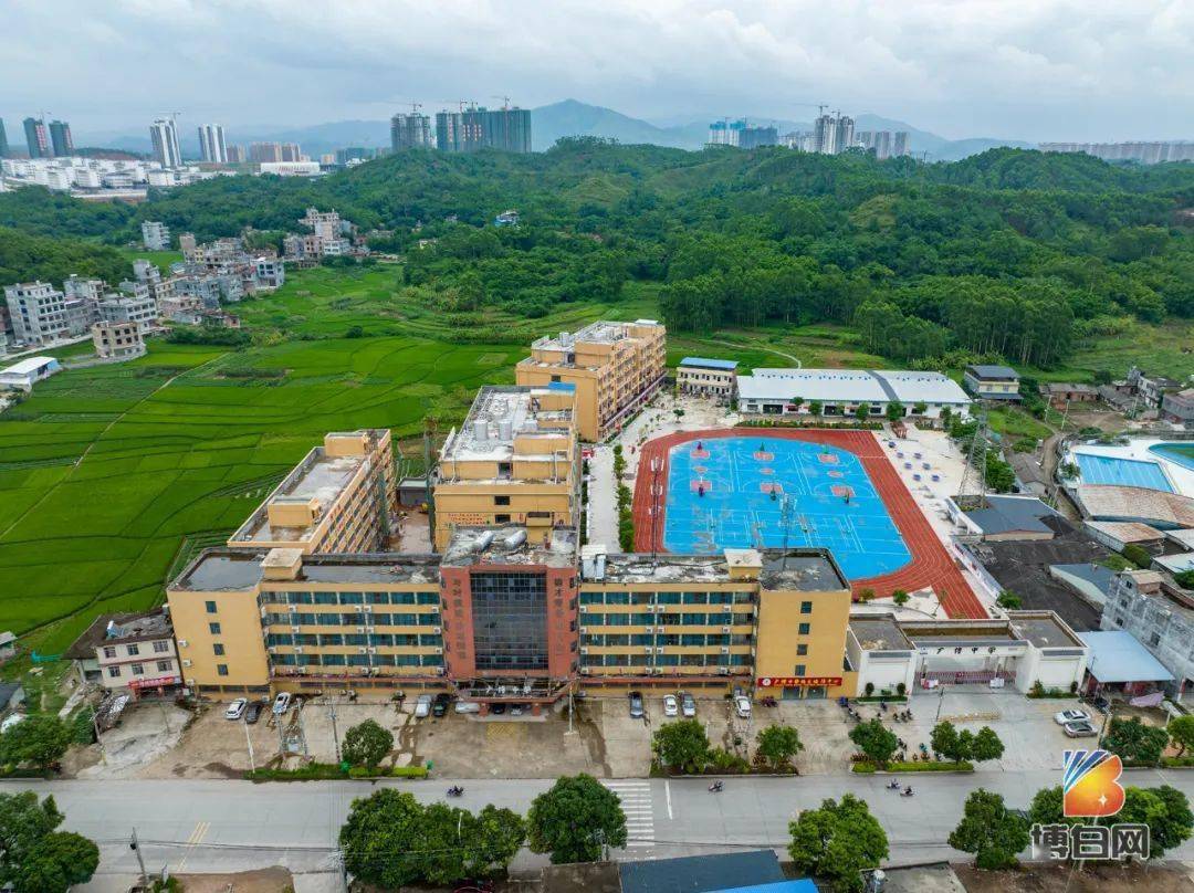 博白县人民北路239号博白县广博中学博白县广博中学2022年招生简章