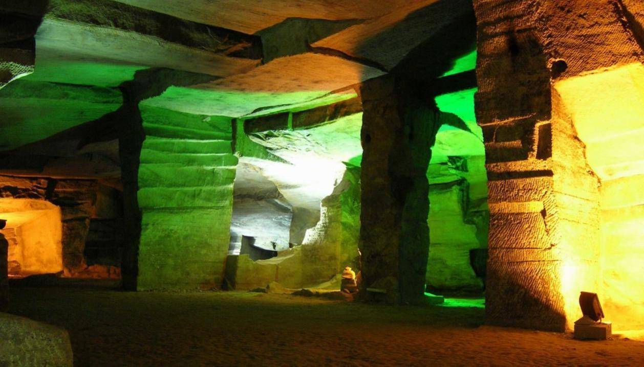 国内罕见的玄妙石窟，至今仍有未解之谜，来看千年谜窟的神秘之景