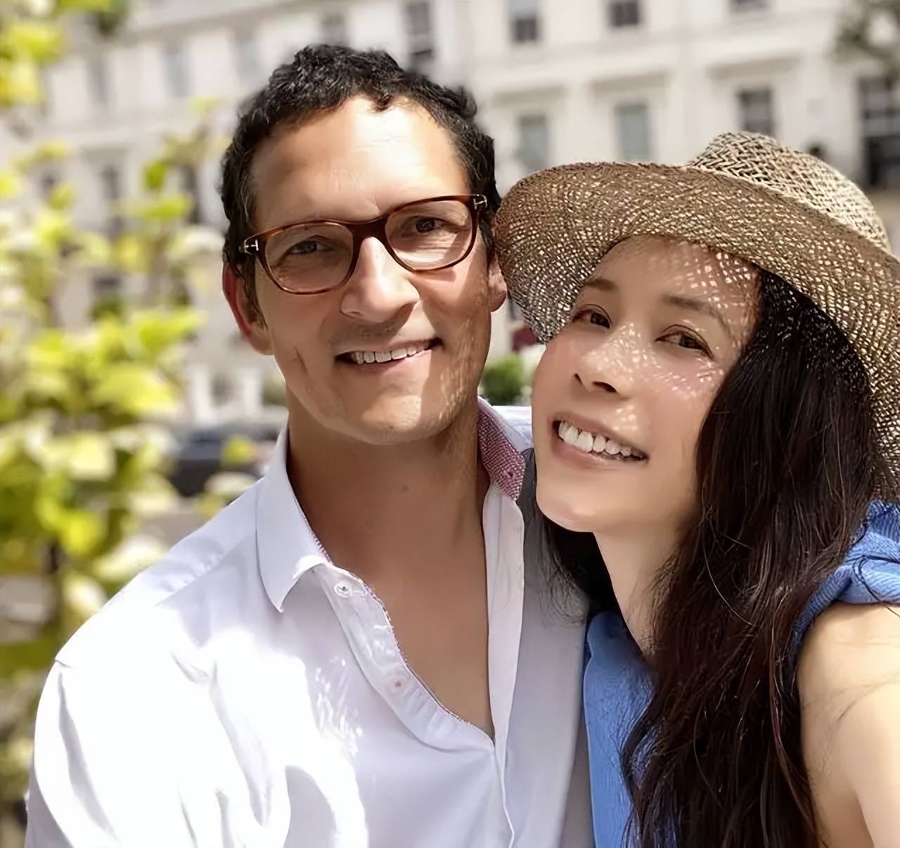 莫文蔚与"前男友"复合最大的阻碍莫过于男方已经有了三个孩子,但是