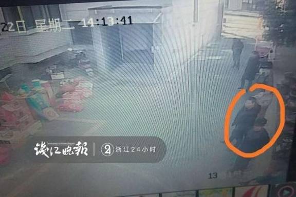 12岁男孩给25个主播打赏 家长一看账单，傻眼了……