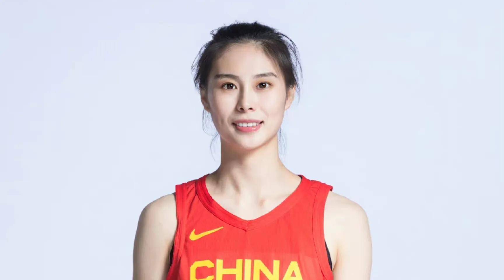 睢冉悬赏丰厚,女篮两位巨星得到惊喜_李梦_中国女篮_隋然