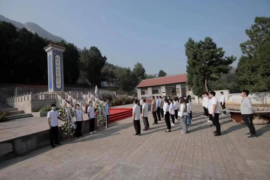 遵化举行烈士纪念日——向烈士敬献花篮仪式_活动_人民_全体人员