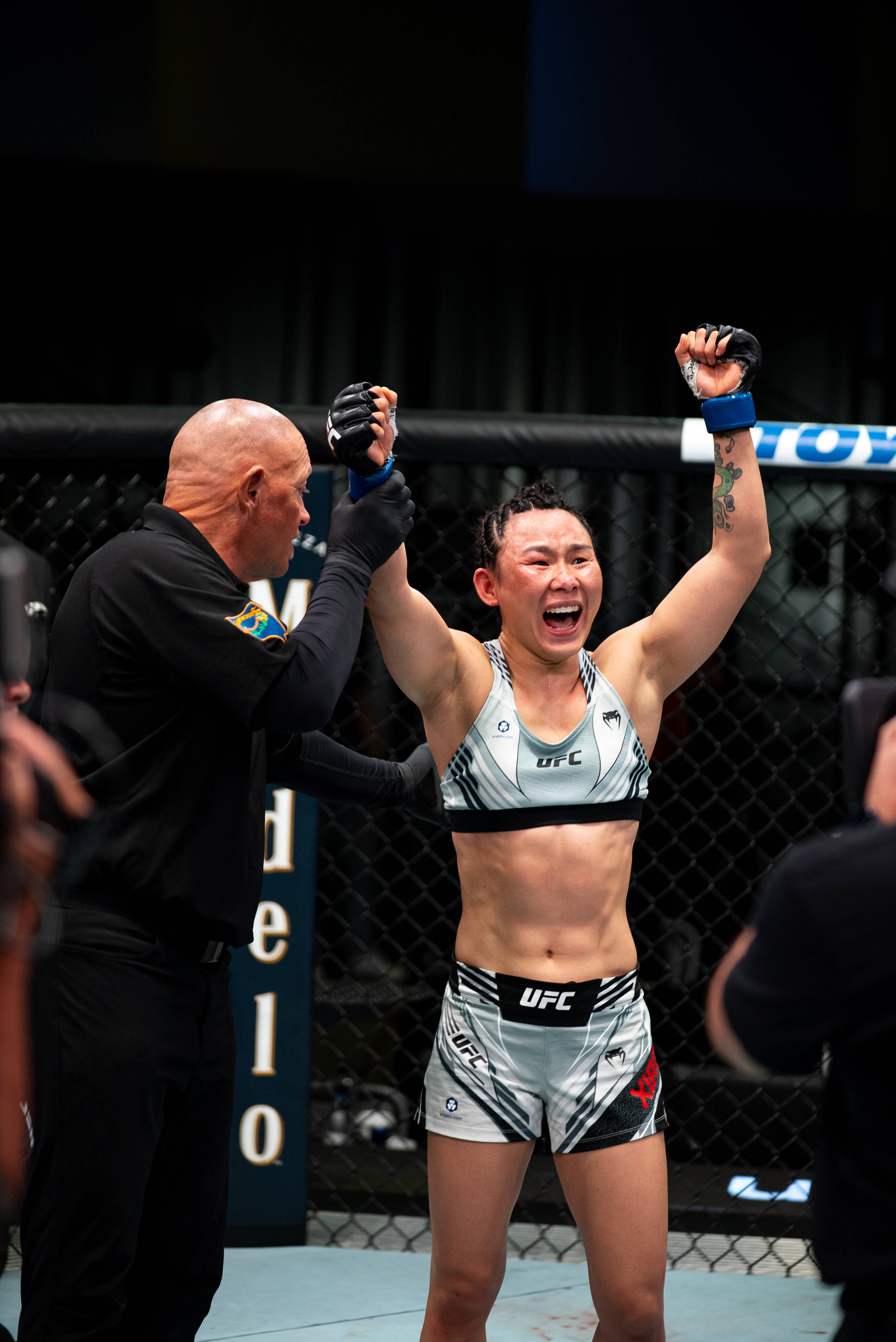 闫晓楠主赛击败邓恩,重返世界前五_比赛_回合_对手