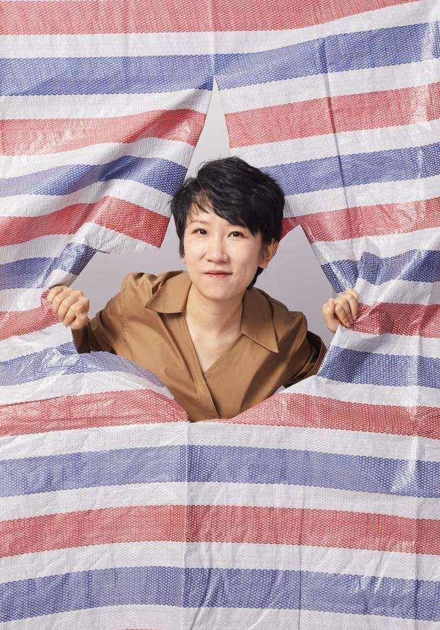 铁岭"石油公主"张踩铃:靠唠嗑成百万网红,怀二胎参加《奇葩说》_吉米