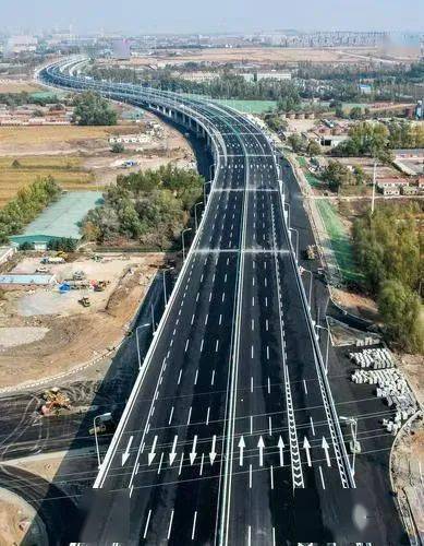 新城乙三路,西接既有新城乙三路快速路工程,东南接在建长双快速路工程