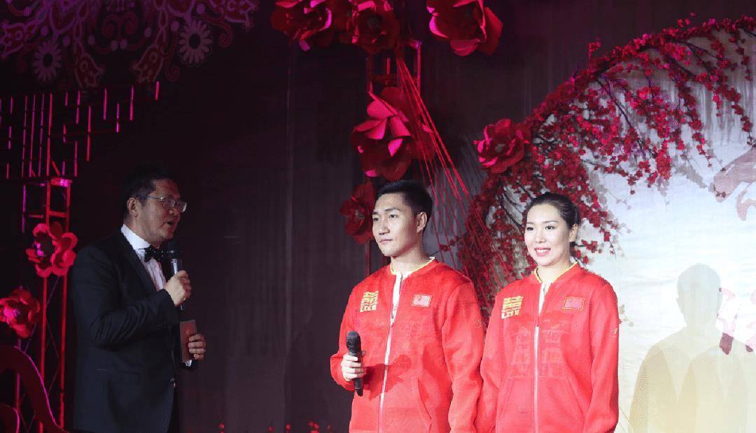 才发现她的"退隐"背后,李隼有多意难平_张怡宁_父母_乒乓球