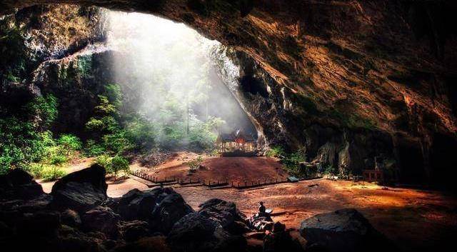 泰国200年前发现的神秘洞穴，多位国王曾亲临。旅行者难以到达