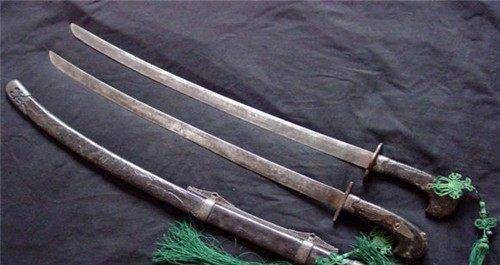 元代:元刀.明代:戚家刀是抗倭名将戚继光发明的.