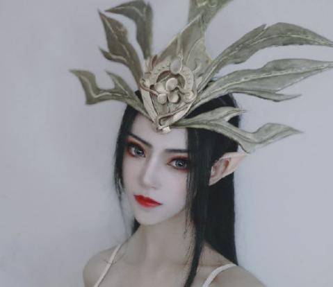 斗破苍穹:高颜值美女cos美杜莎,上半身太性感,网友:心动了_姐姐_气质