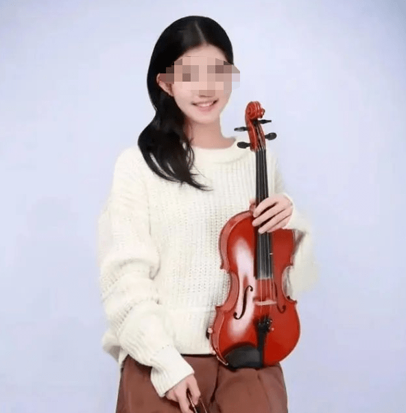 多才多艺的陈诗婳,让人很是羡慕