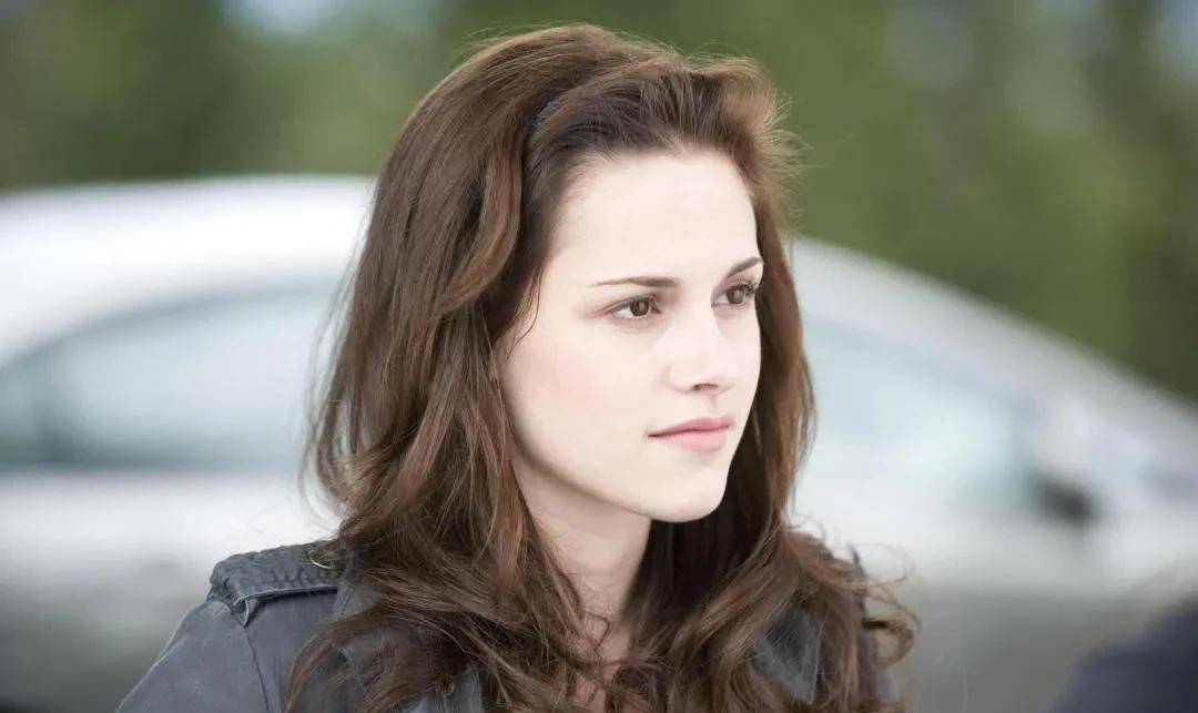 暮光之城 美艳神秘的贝拉我最爱_爱德华·卡伦_詹姆斯_吸血鬼