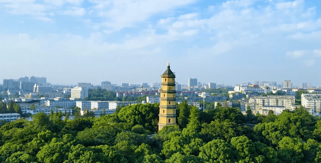 镇江古城里的五座塔各有千秋,交相辉映!_历史_宝塔_景区