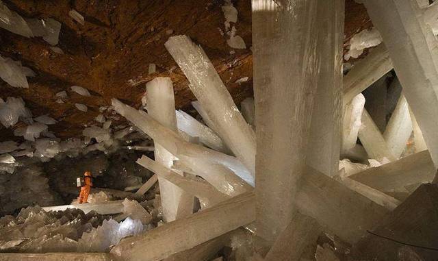 这里是世界上最危险的地下水晶宫，已存在上千万年