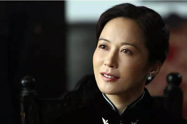 五位女星饰演宋美龄:刘嘉玲霸气,俞飞鸿惊艳,最经典的非她莫属