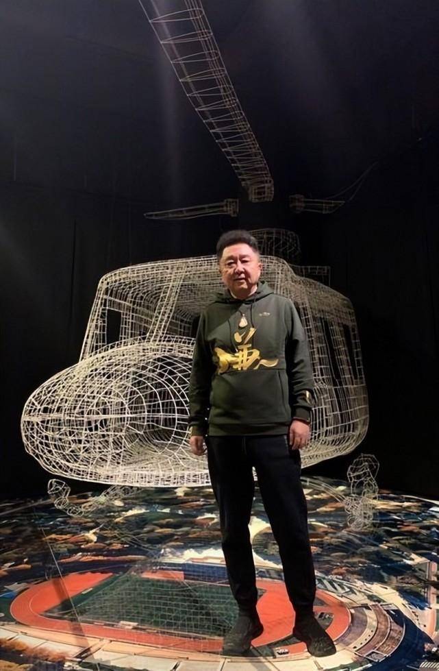 53岁于谦状态好!