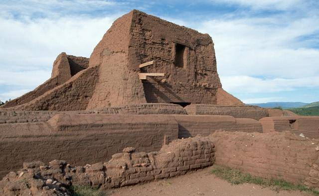 柔然因为名字和楼兰相近,后世也有人认为,楼兰古国就是当初的柔然汗国