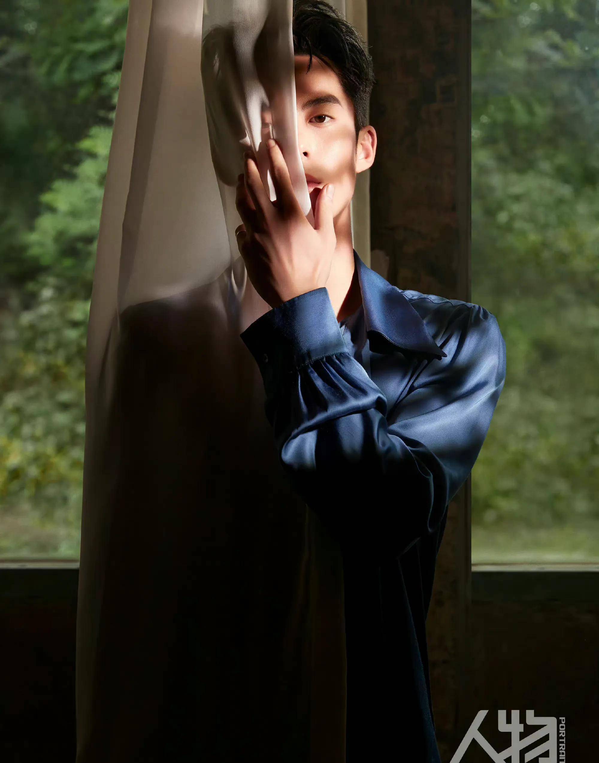 王鹤棣人物光影氛围感大片,是阳光帅气,自在如风的少年_网友_演技