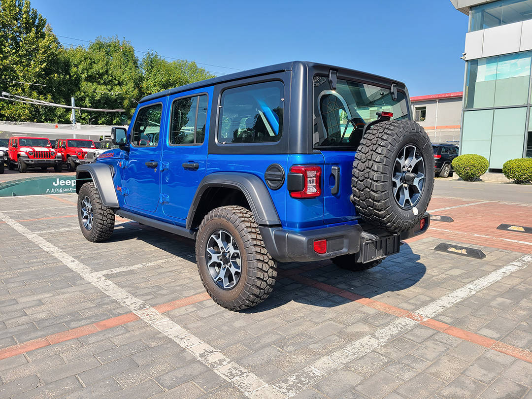 罗宾汉两门版摩洛哥蓝色北京4s店优惠中