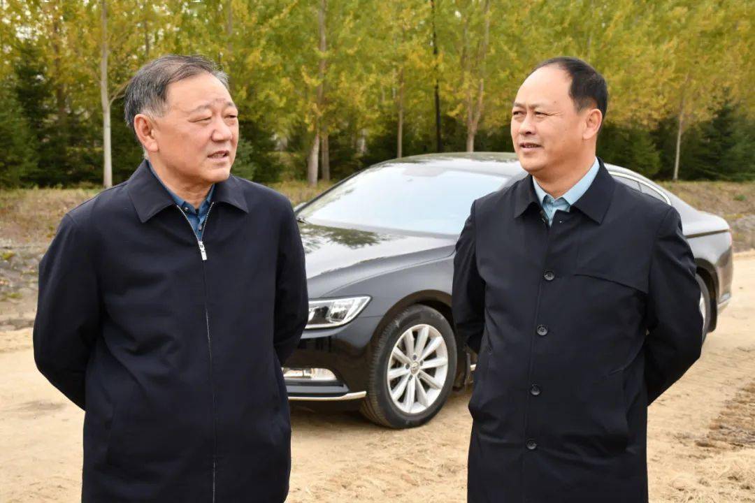 蒋长春到八五六农场有限公司检查指导秋收工作_生产的_收获_进行