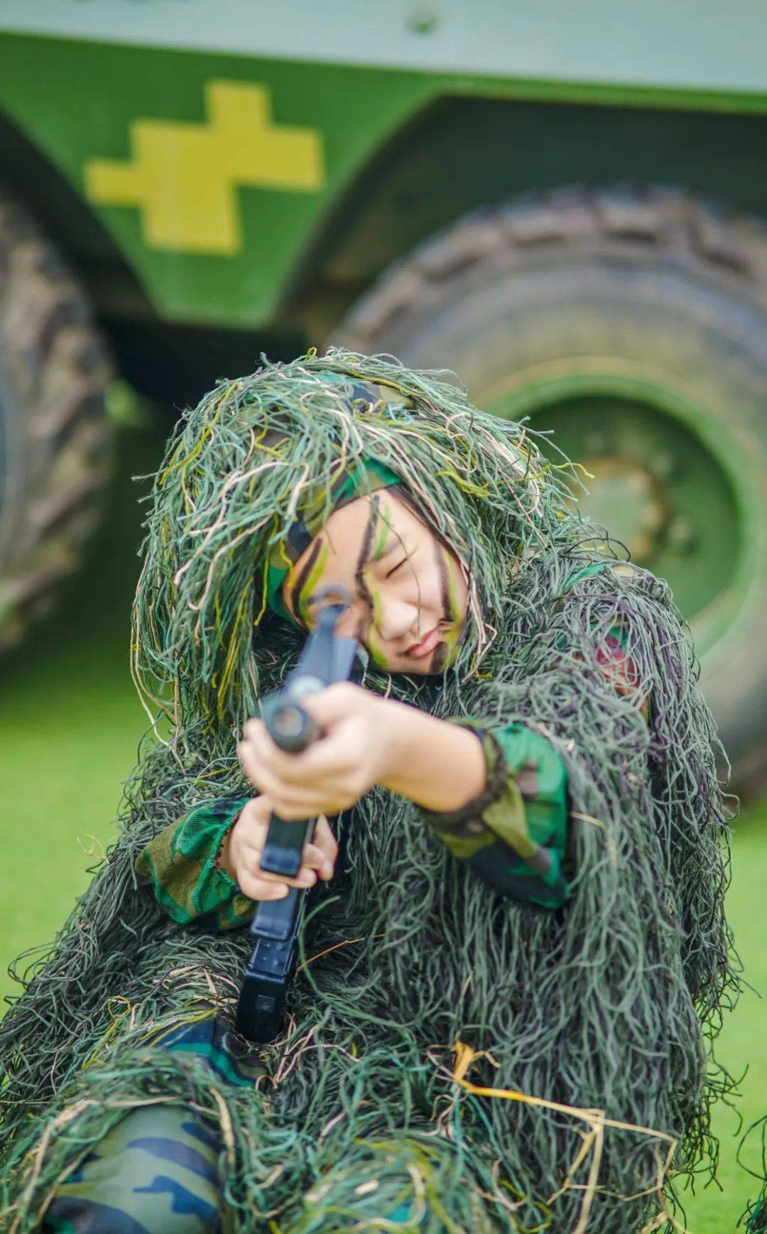 亲子活动 | 王牌陆军体验营;cbq战术 真人cs 瞄靶射击 装甲穿越免费