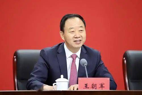 处二级调研员韩国民先生;省生态环境厅土壤生态环境处处长刘书强先生