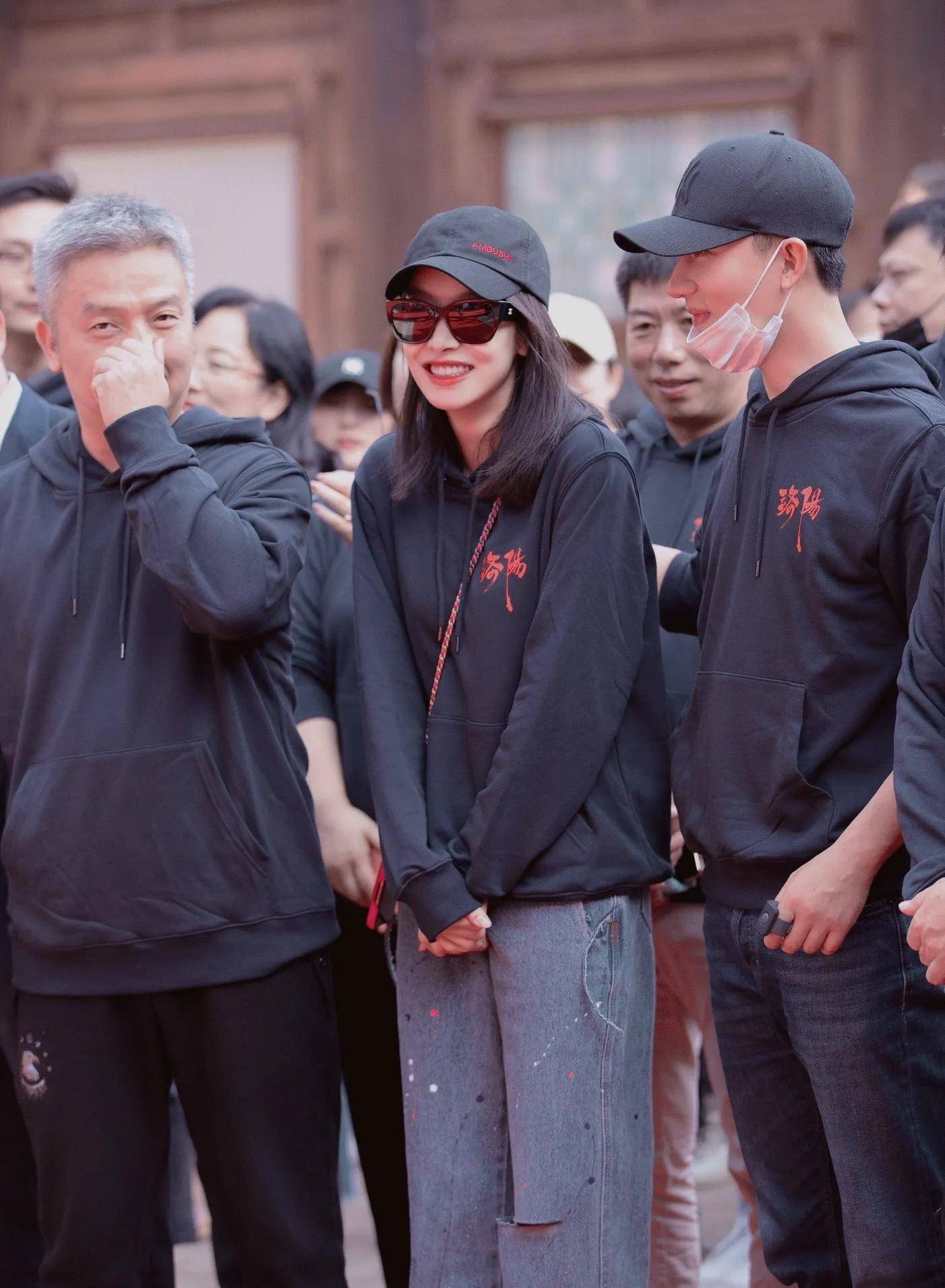 黄轩,王一博,宋茜《风起洛阳》开机,服化道制作精良,期待吗?