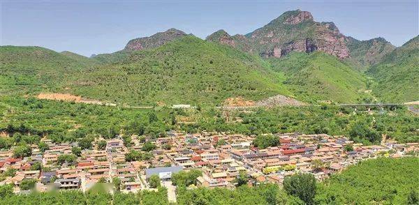 妙笔绘美景 乡村入画来_泽城_太行_师生