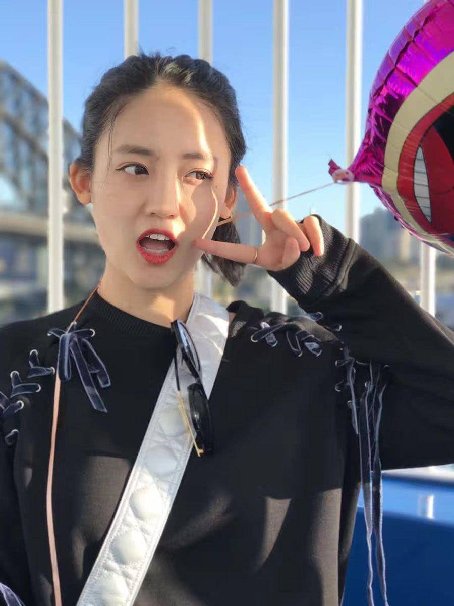 绿地张雨婷曾是校花?关掉十级美颜后,暴露真实颜值_陈军_老公_孩子