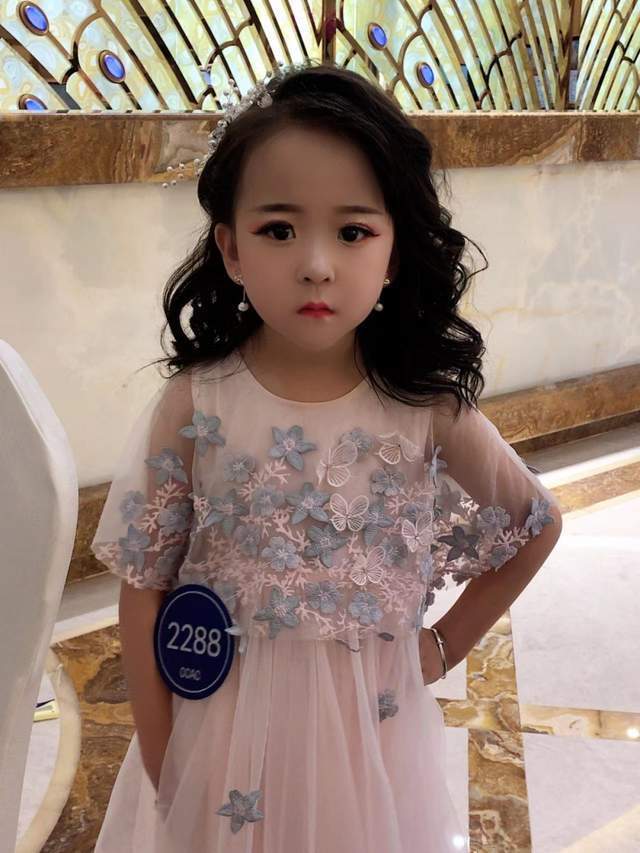 2022第十二届中国国际少儿车模大赛 靖远赛区网络人气冠军 张思彤