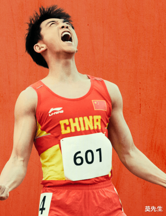 佩服郑恺从一个演员训练成了一个运动员