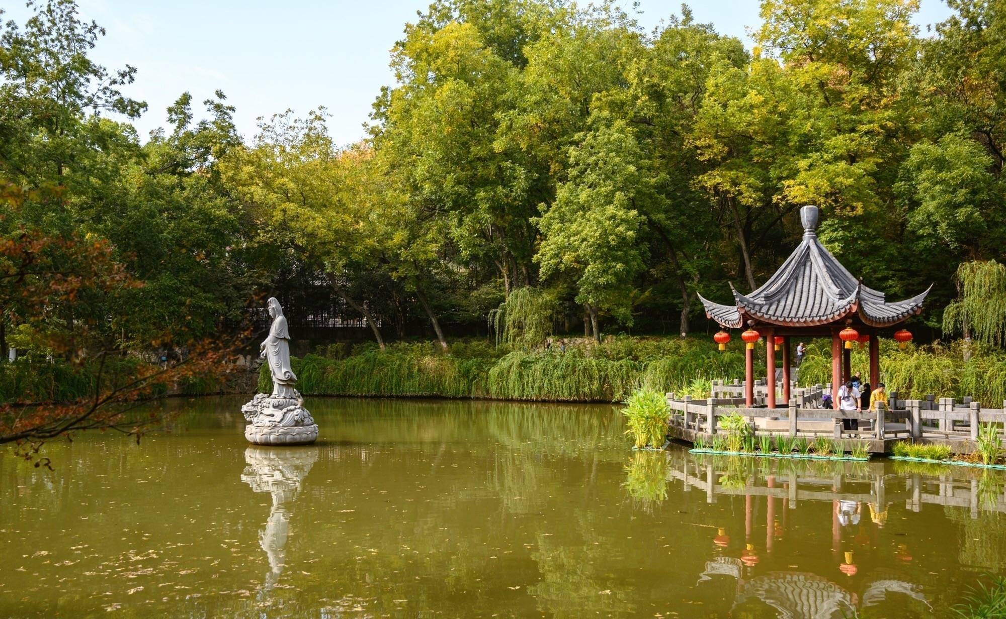 南京栖霞寺，中国四大名刹之一，至今已有1500多年的历史