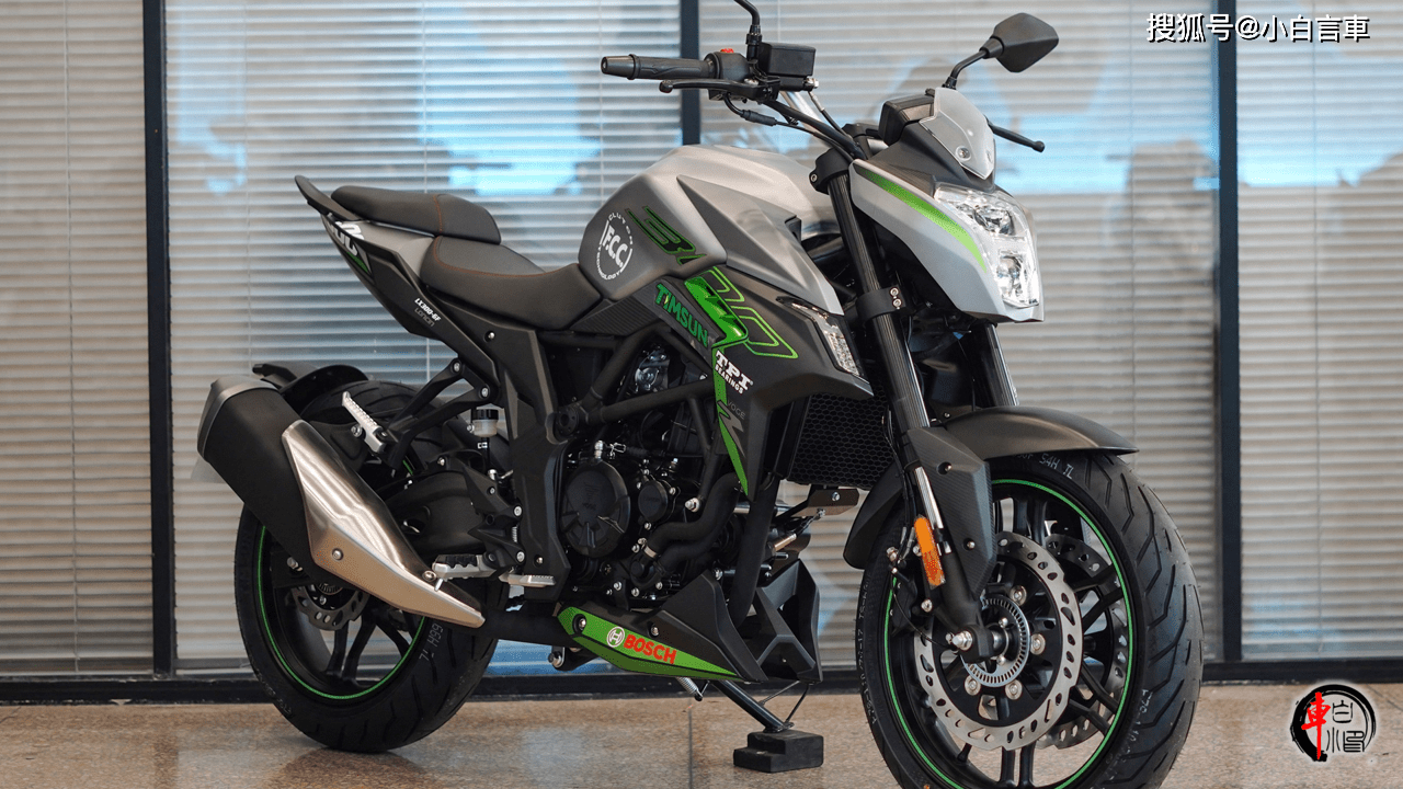 9万元,22款无极300r金卡纳版,竞技元素重装上市_搜狐汽车_搜狐网