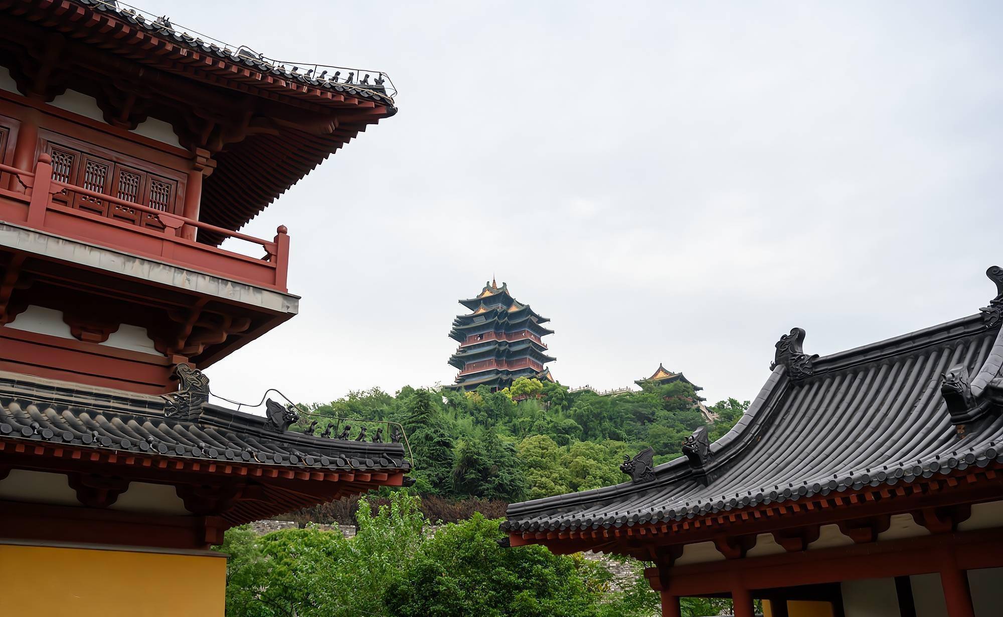 南京值得一去的小众景点,曾有"金陵律寺之冠"的美誉,门票免费_静海寺