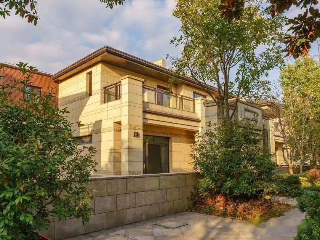 前滩南 类独栋别墅【一品漫城】产证295-343㎡带花园丨附赠面积达到