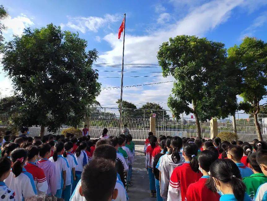 汤坑镇第二中心小学开展新时代好少年学习宣传活动