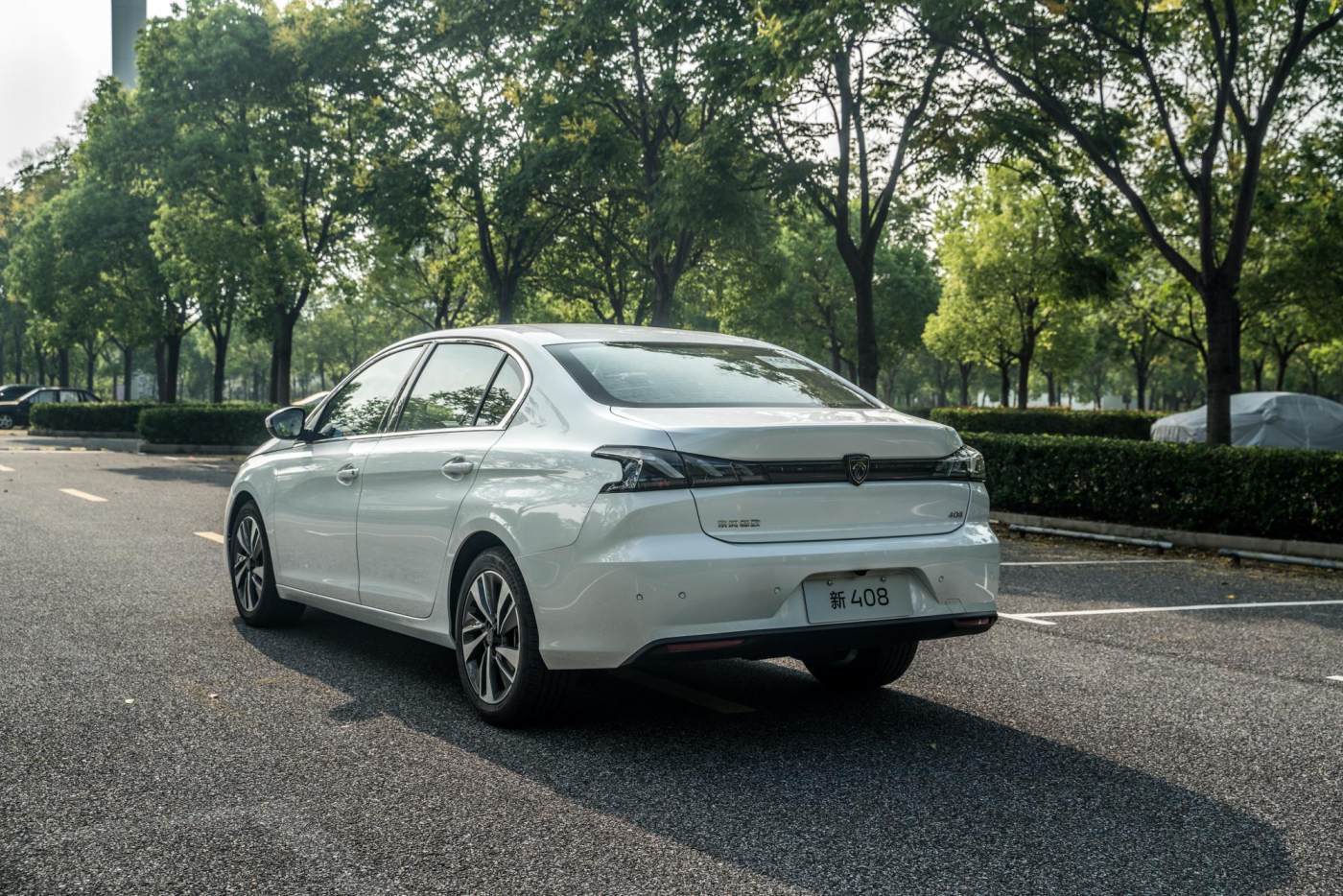 弹车评测:全新标致408,精准驾控之外更智能了,你会买吗?