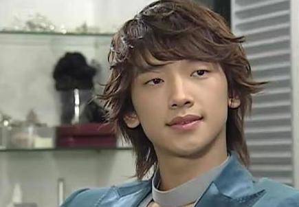 网传韩国明星rain出轨,情妇酷似老婆金泰熙!