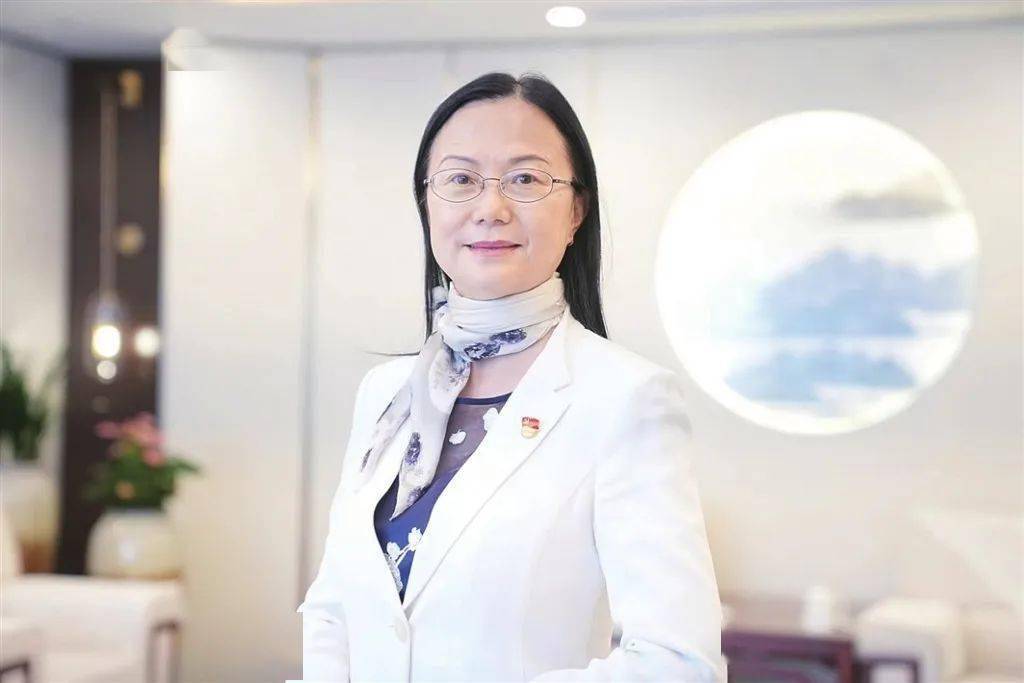 近年来,郁霞秋带领长江村村民,在这片5.