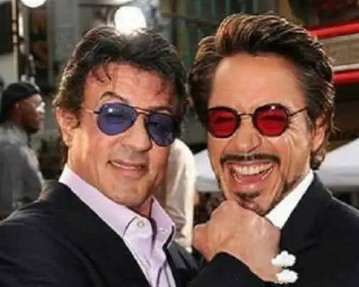 史泰龙和谁合照都挥拳,连特朗普都不例外,唯独在他面前像乖宝宝_硬汉