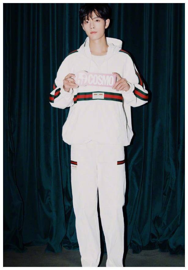 肖战西部牛仔风,牛仔帽 皮衣皮裤,这款造型你们中意吗?