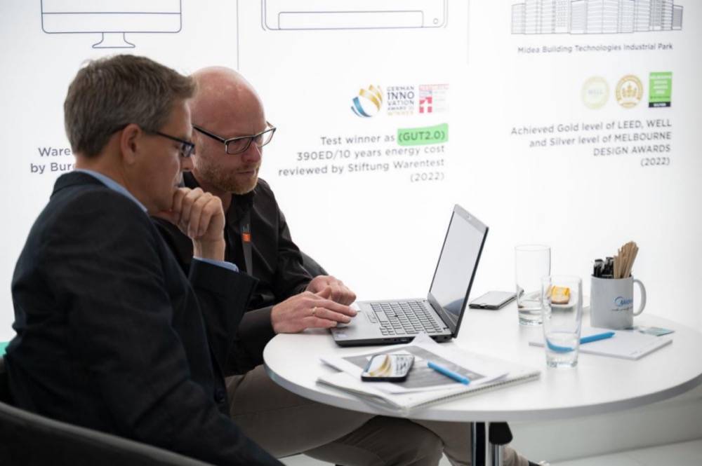 共创可持续未来，美的空调绿色节能产品亮相2022德国专业制冷与热泵展-家电圈官网